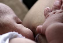 Tandemstillen: Kann ich Zwillinge gleichzeitig stillen? Tandemstillen Kann ich Zwillinge gleichzeitig stillen