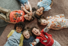 Du bist es wert! Brief an unsere Kinder zum Weltkindertag es-sind-zwei.de DAS ZwillingsportalWeltkindertag