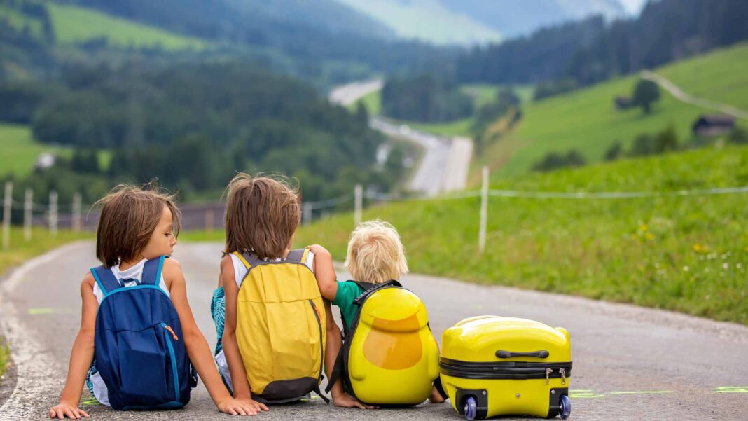 kinder verreisen www.es-sind-zwei.de DAS Zwillingsportal Leichter reisen mit Zwillingen