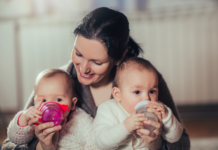 Fütterungsprotokoll bei Zwillingen: Mit Achtsamkeit und ohne Druck www.es-sind-zwei.de DAS Zwillingsportal Fütterungsprotokoll bei Zwillingen