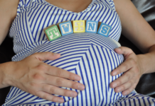 Schwanger mit Zwillingen Beschäftigungsverbote und finanzielle Leistungen www.es-sind-zwei.de DAS Zwillingsporatl Schwanger mit Zwillingen Beschäftigungsverbote