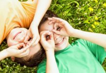 Zwillinge – Wechsel auf die weiterführende Schule: ein Erfahrungsbericht www.es-sind-zwei.de DAS Zwillingsportal Wechsel auf die weiterführende Schule Zwillinge