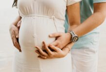 Federwiege für Zwillinge: 3 wertvolle Tipps für Eltern www.es-sind-zwei.de DAS Zwillingsportal Federwiege für Zwillinge