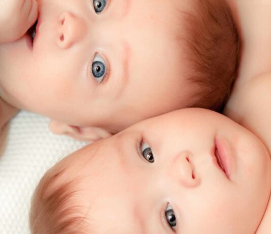 Apps für Zwillingseltern: Die 9 besten Tracker für Still- und Schlafzeiten www.es-sind-zwei.de DAS Zwillingsportal Apps für Zwillingseltern